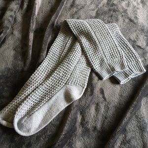 Victoria’s Secret knee high boot socks in Grey